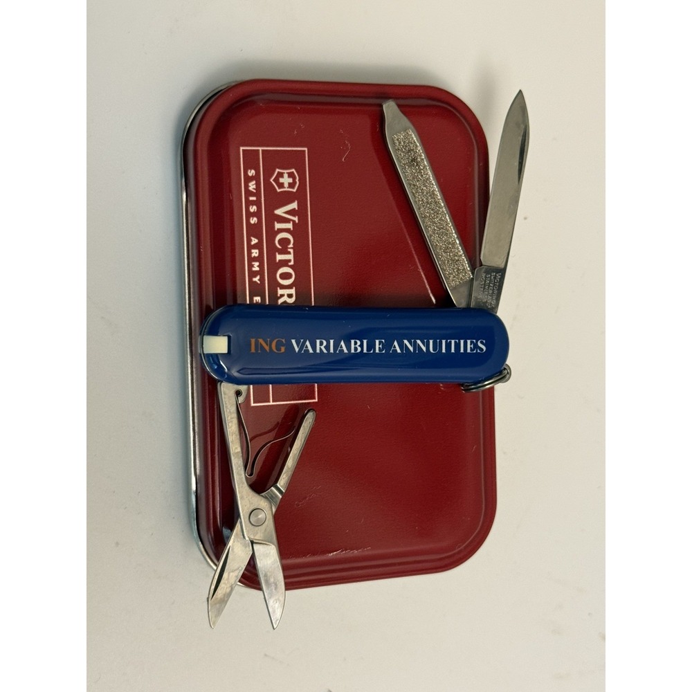 Victorinox Classic SD Swiss Army Knife Multi-Tool